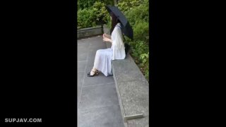 动漫情报玩大了！趴在邻居家门上玩后入 楼道野战（内有约啪技巧和联系方式）